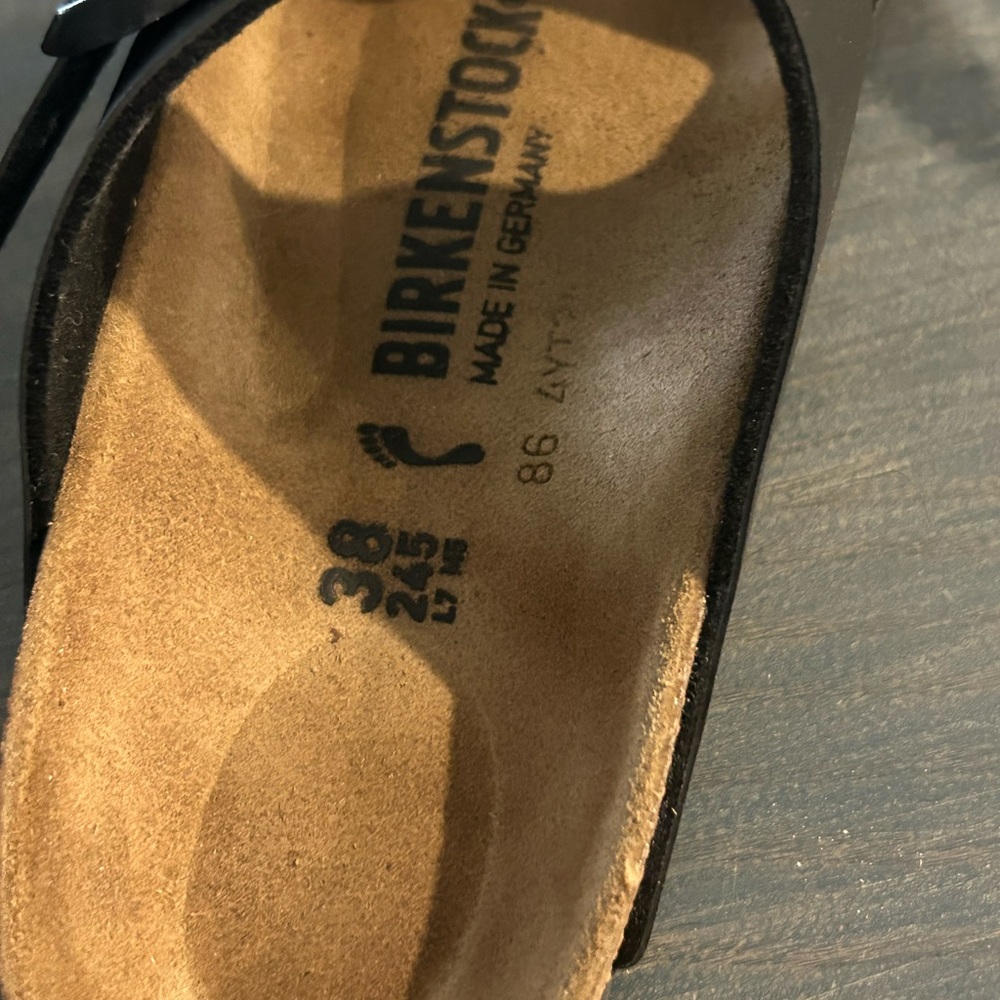 NWOT Birkenstock Black Sandals. Size 38. - Picture 2 of 6
